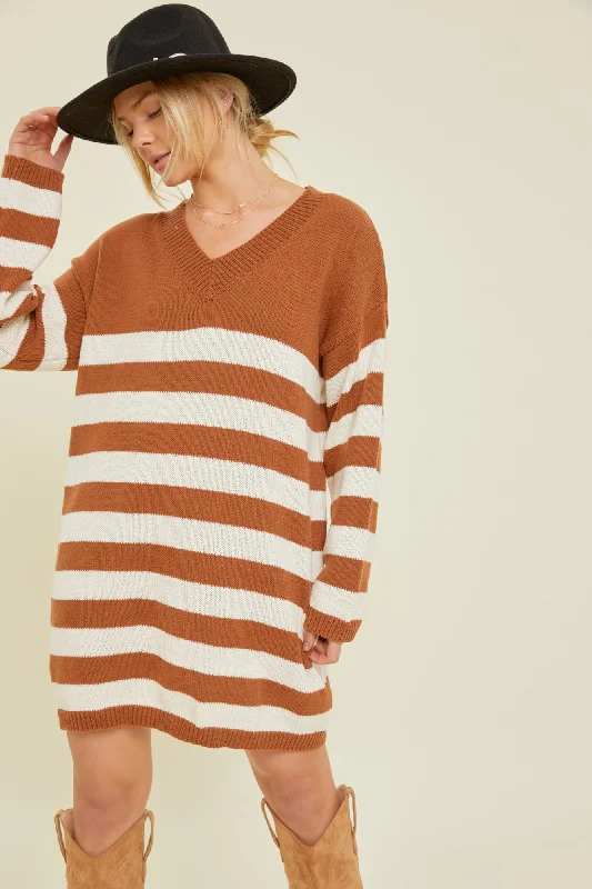 Camel Striped V-Neck Sweater DressTurtleneck Knit Tops