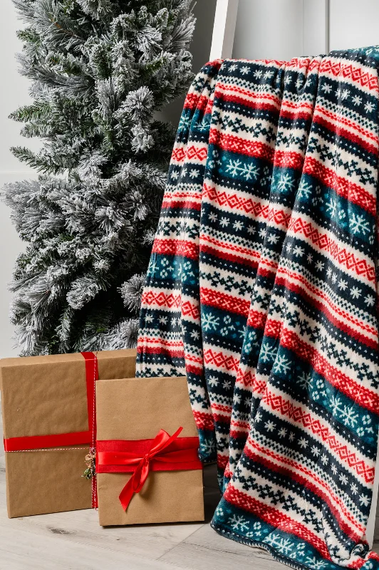 Holiday Fleece Blanket in Sweater KnitCashmere Knit Tops